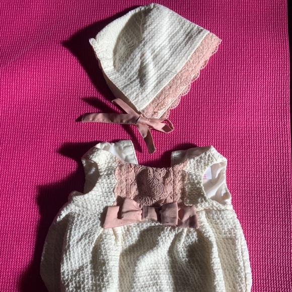 Baby girl bundle - Picture 3 of 8